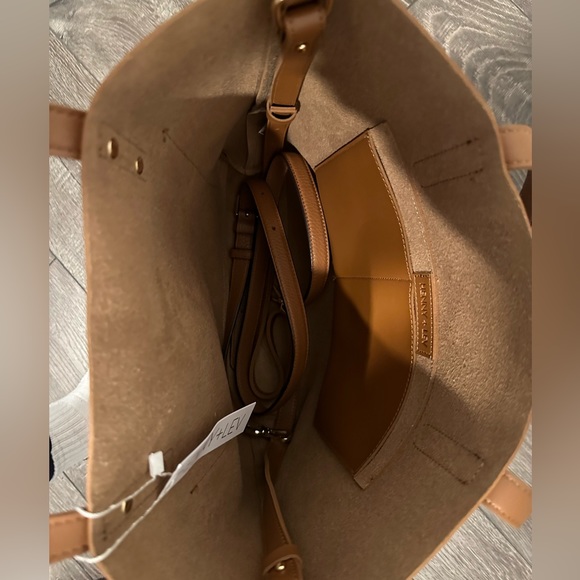 Henny and Lev vegan leather bag with shoulder strap - Picture 3 of 4